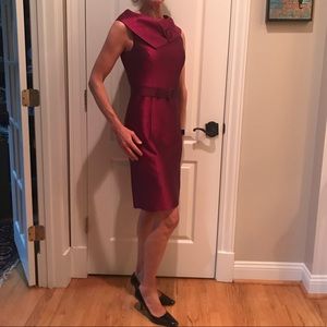 Tahari stunning and classic dress